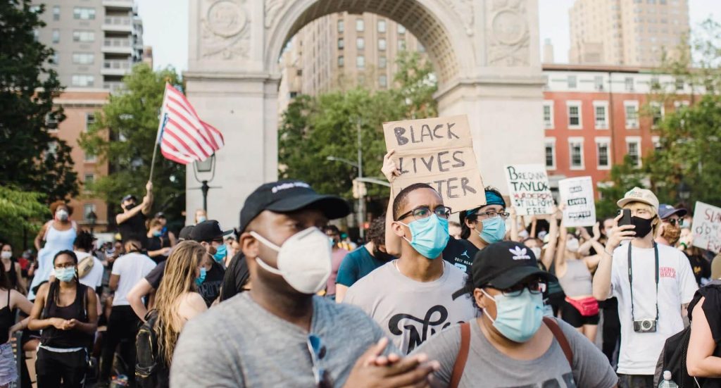 image of Extreme Cold Weather Makes Snow Removal Challenging in Edmonton in Year 2023 - HelloExpress - 3