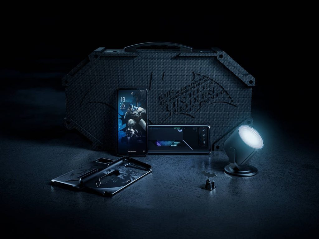 ASUS Republic of Gamers, Warner Bros. Consumer Products and DC Announce Exclusive ROG Phone 6 BATMAN Edition_2