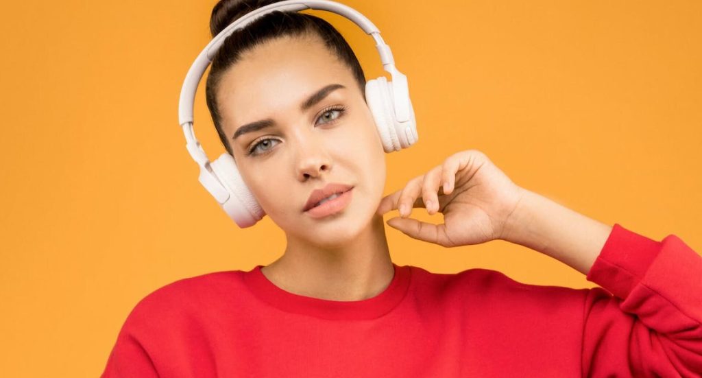 image of Dolore Magna Aliqua Ut Enim Ad Minim Venostrud Exercitation Lamco Laboris Nisi Ut Aliquip Ex Ea Commod - HelloExpress - 3