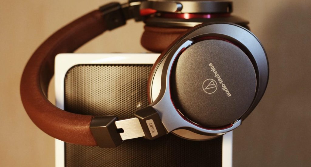 image of Dolore Magna Aliqua Ut Enim Ad Minim Venostrud Exercitation Lamco Laboris Nisi Ut Aliquip Ex Ea Commod - HelloExpress - 3