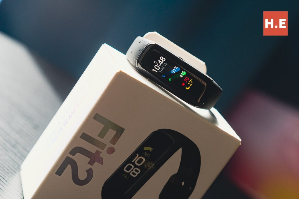 Samsung galaxy fit2 online fitness band