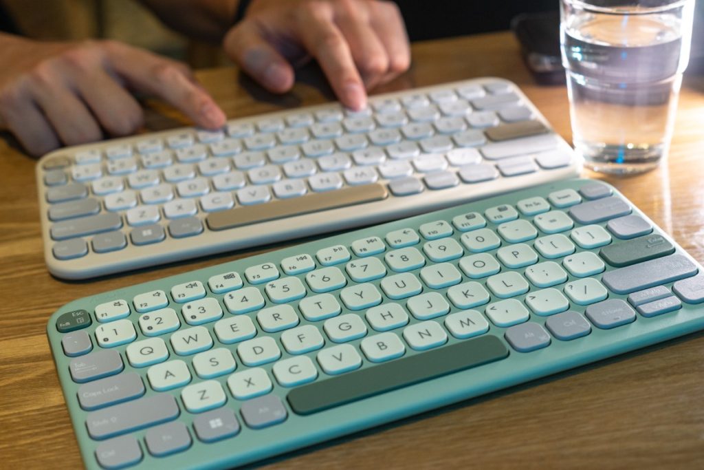 ASUS Marshmallow Keyboard KW100 (1)