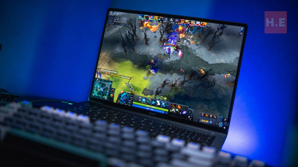 Huawei MateBook 14 with dota 2 game playing