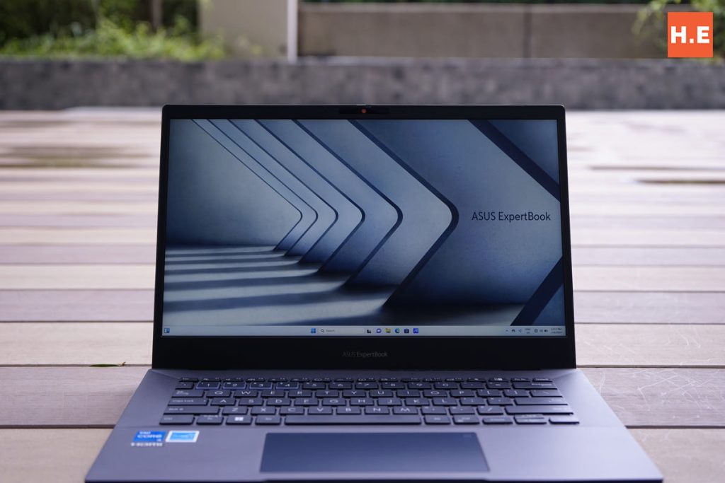 ASUS ExpertBook B5 B5402 Review_2