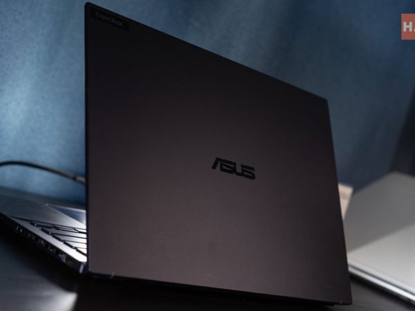 ASUS ExpertBook B9 OLED B9403CVAR Review-4