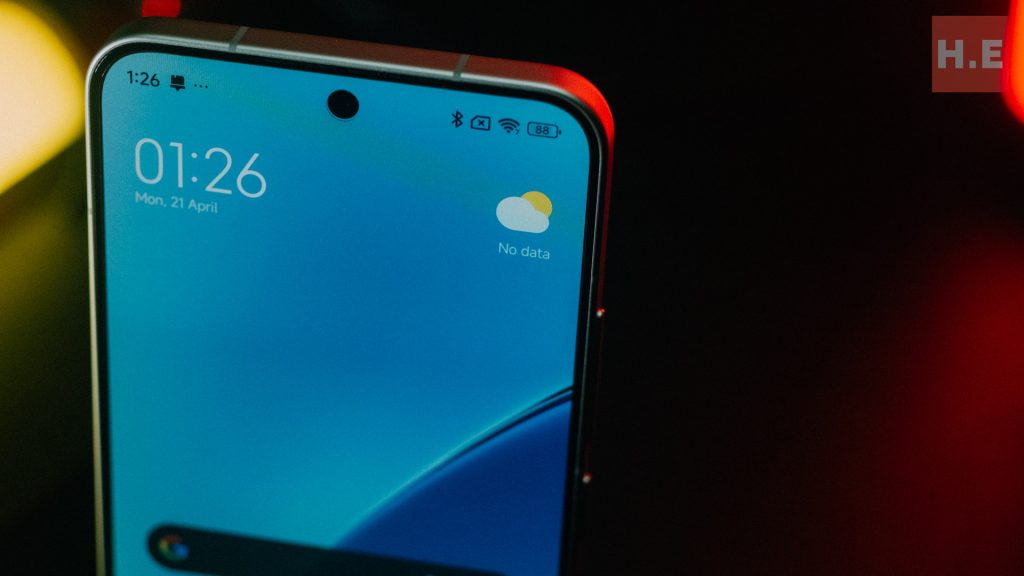 Xiaomi 15 Review: The Perfect Small Phone 13 image of Xiaomi 15 Review: The Perfect Small Phone - HelloExpress - 13