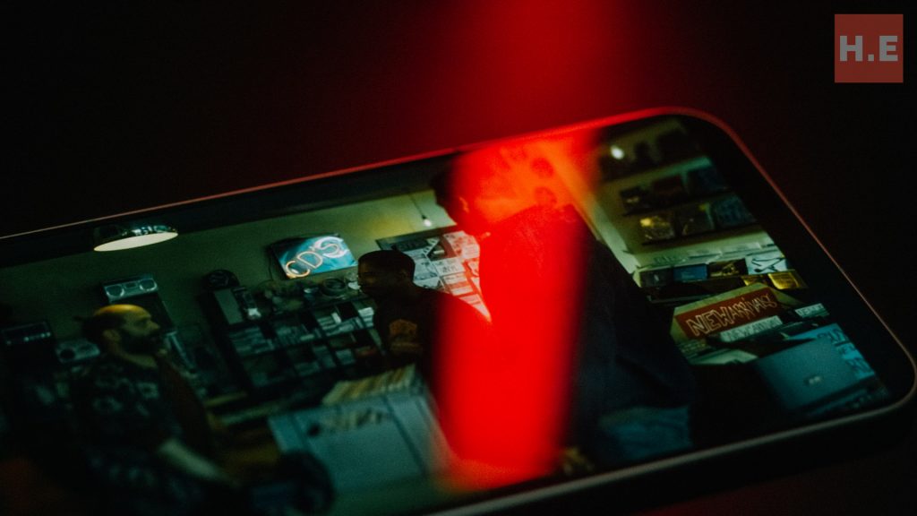 Xiaomi 15 Review: The Perfect Small Phone 20 image of Xiaomi 15 Review: The Perfect Small Phone - HelloExpress - 20