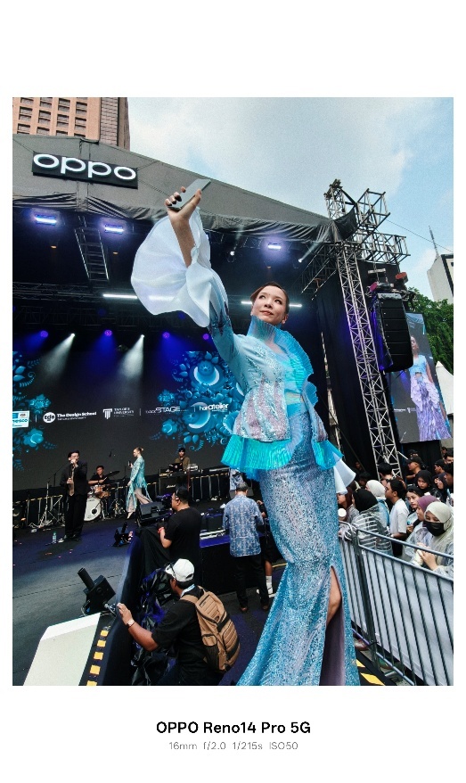 OPPO Malaysia, UNESCO, and Taylor's University Celebrate Kebaya's Heritage with "Iridescent Mermaid" Fashion Show 3 image of OPPO Malaysia, UNESCO, and Taylor's University Celebrate Kebaya's Heritage with "Iridescent Mermaid" Fashion Show - HelloExpress - 3