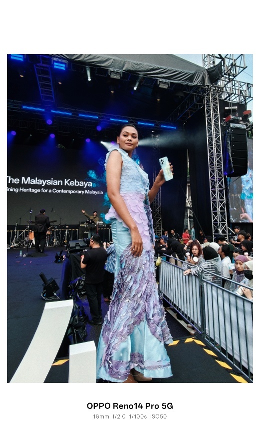OPPO Malaysia, UNESCO, and Taylor's University Celebrate Kebaya's Heritage with "Iridescent Mermaid" Fashion Show 9 image of OPPO Malaysia, UNESCO, and Taylor's University Celebrate Kebaya's Heritage with "Iridescent Mermaid" Fashion Show - HelloExpress - 9