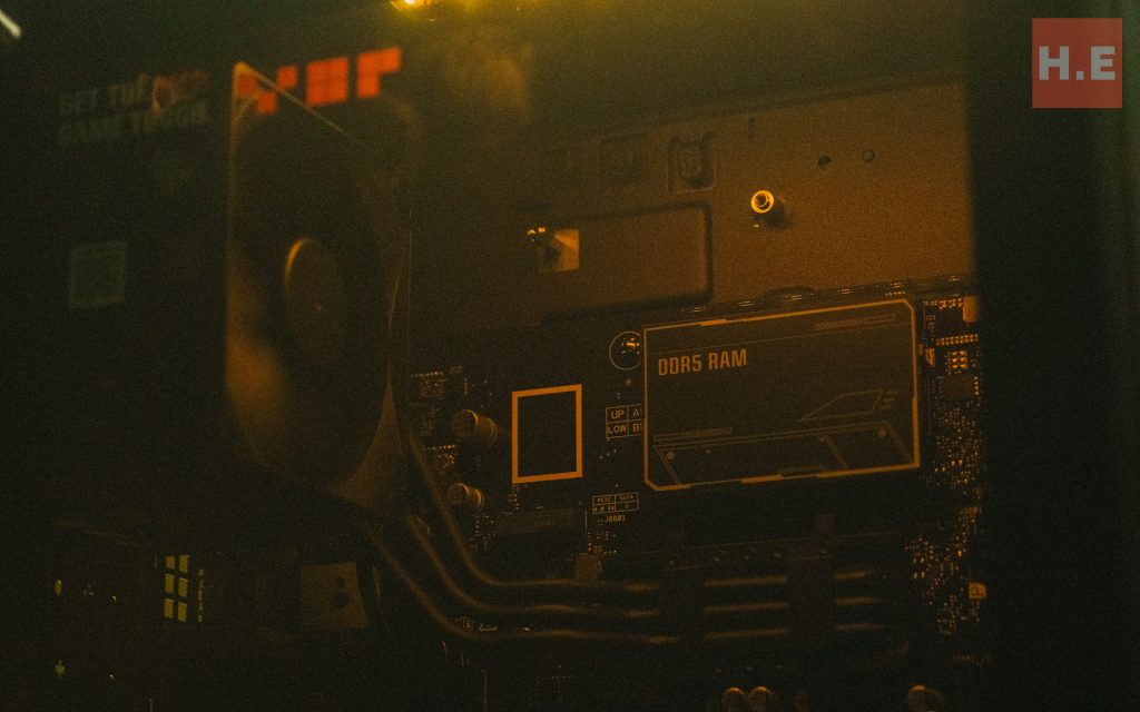 ASUS TUF Gaming T500 (2025) Mini Tower Gaming PC Review 6 image of ASUS TUF Gaming T500 (2025) Mini Tower Gaming PC Review - HelloExpress - 6