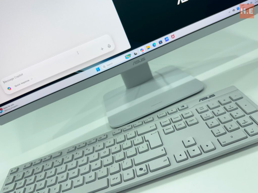 ASUS V470 AIO PC Quick Review — a minimalist dream with a couple of hitches 7 ASUS V470VA AIO PC Review (7)