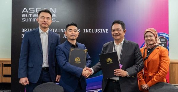 image of CENTEXS and Huawei Malaysia Launch CENHUA 2.0 to Propel Sarawak's Digital Workforce and Expand into ASEAN - HelloExpress - 1