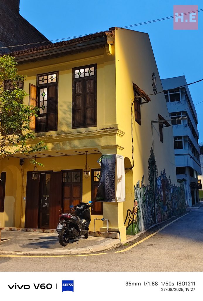 image of vivo V60 Review: A Mid-Range Masterpiece? - HelloExpress - 23