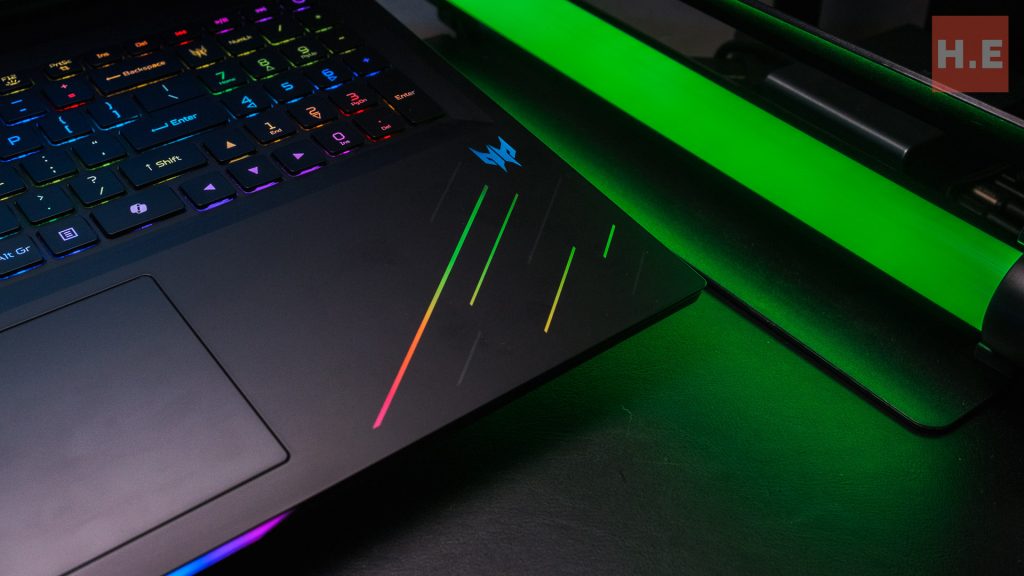 Predator Helios 18 AI Review 6 image of Predator Helios 18 AI Review - HelloExpress - 6