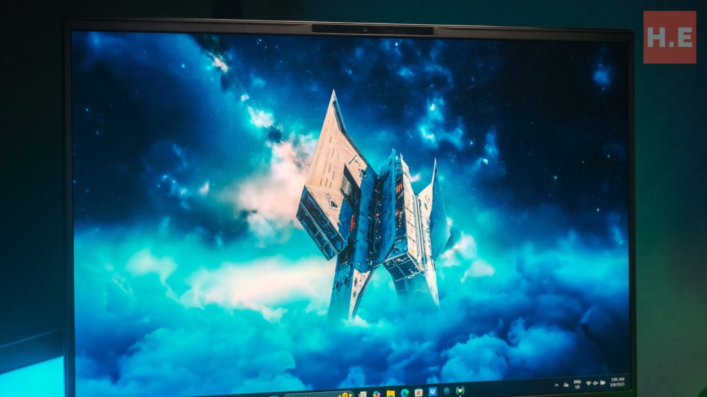 Predator Helios 18 AI Review 11 image of Predator Helios 18 AI Review - HelloExpress - 11