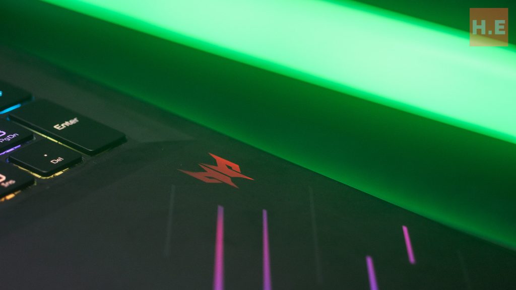 Predator Helios 18 AI Review 10 image of Predator Helios 18 AI Review - HelloExpress - 10