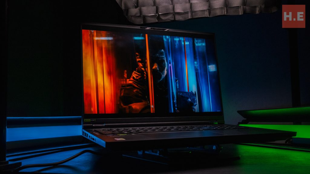 Predator Helios 18 AI Review 14 image of Predator Helios 18 AI Review - HelloExpress - 14