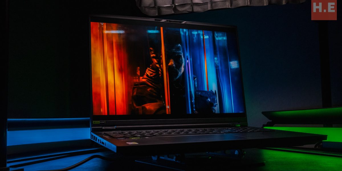 image of Predator Helios 18 AI Review - HelloExpress - 2