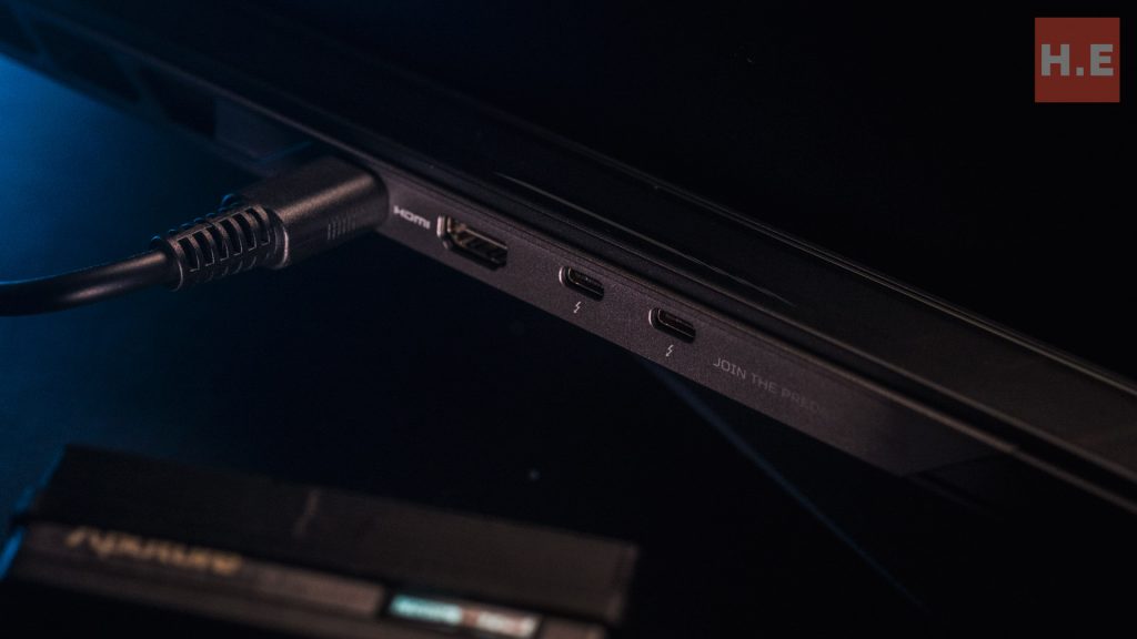 Predator Helios 18 AI Review 38 image of Predator Helios 18 AI Review - HelloExpress - 38