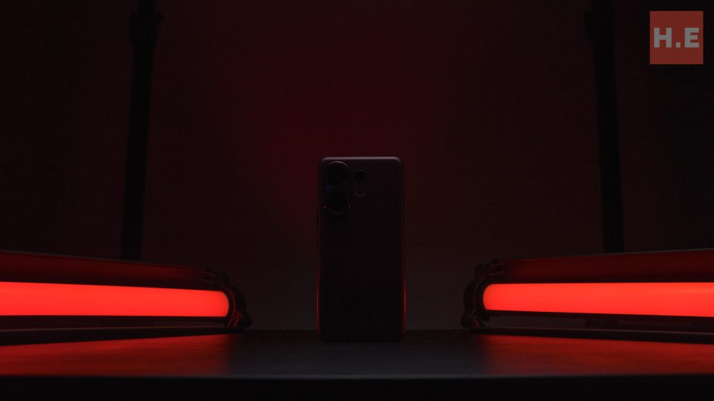 vivo V60 Review: A Mid-Range Masterpiece? 2 image of vivo V60 Review: A Mid-Range Masterpiece? - HelloExpress - 2