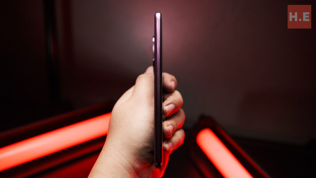 image of vivo V60 Review: A Mid-Range Masterpiece? - HelloExpress - 9