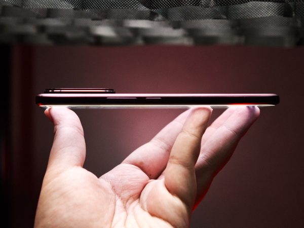 image of vivo V60 Review: A Mid-Range Masterpiece? - HelloExpress - 2