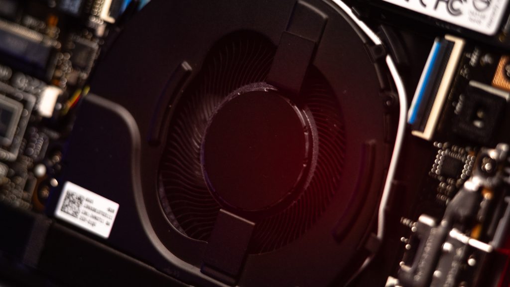 ASUS ExpertBook P1 Review Refreshed: User-repairability +5 27 image of ASUS ExpertBook P1 Review Refreshed: User-repairability +5 - HelloExpress - 27