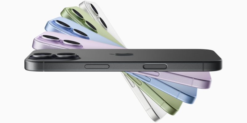 iPhone 17, 17 Pro, 17 Pro Max and iPhone Air: more powerful, better cameras and the thinnest iPhone ever 1 Apple-iPhone-17-lineup-250909 (Custom)