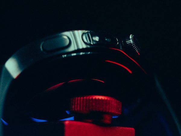 image of The Huawei X-Tap Sensor: Your Fingertip Health Assistant - HelloExpress - 1