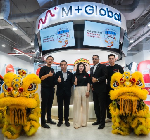 image of M+Global Opens Malaysia’s First Stockbroking Concept Store, Fusing FinTech with a Human Touch to Boost Financial Literacy - HelloExpress - 6