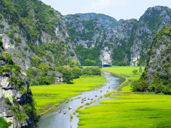 image of Vietjet Launches Blockbuster 'Super Sale' Offering Up to 50% Off Flights for Malaysian Travellers ✈️ - HelloExpress - 2