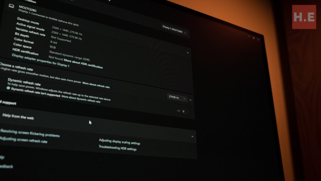 GIGABYTE MO27Q28G OLED