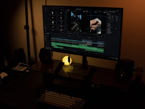 image of The GIGABYTE MO27Q28G OLED Monitor Review - HelloExpress - 6