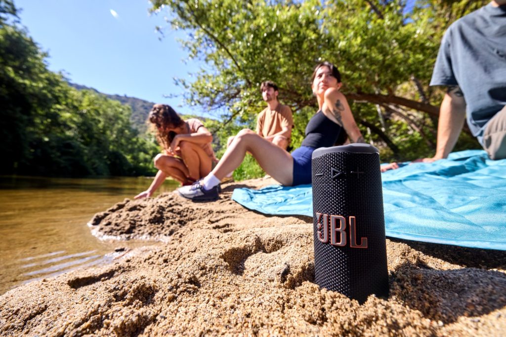 JBL Grip Unveiled in Malaysia: Ultra-Portable Speaker with IP68 Durability and AI Sound Boost 8 image of JBL Grip Unveiled in Malaysia: Ultra-Portable Speaker with IP68 Durability and AI Sound Boost - HelloExpress - 8