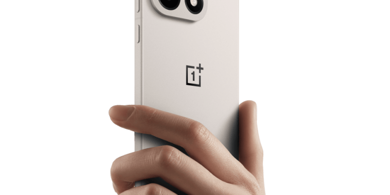 image of OnePlus 15 Launched: Setting a New Standard for Ultimate Performance, AI, and Endurance in Flagship Smartphones - HelloExpress - 1