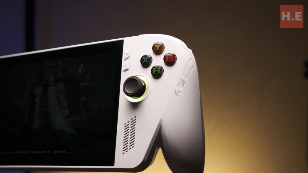 ROG Xbox Ally Review: The Most Affordable Entry into PC Handheld Gaming 13 image of ROG Xbox Ally Review: The Most Affordable Entry into PC Handheld Gaming - HelloExpress - 13