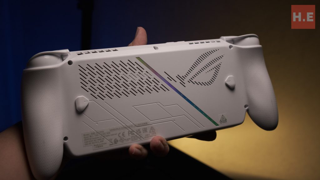 ROG Xbox Ally Review: The Most Affordable Entry into PC Handheld Gaming 15 image of ROG Xbox Ally Review: The Most Affordable Entry into PC Handheld Gaming - HelloExpress - 15