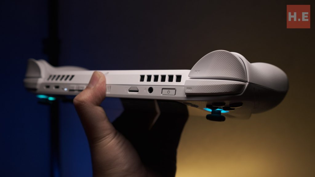 ROG Xbox Ally Review: The Most Affordable Entry into PC Handheld Gaming 17 image of ROG Xbox Ally Review: The Most Affordable Entry into PC Handheld Gaming - HelloExpress - 17