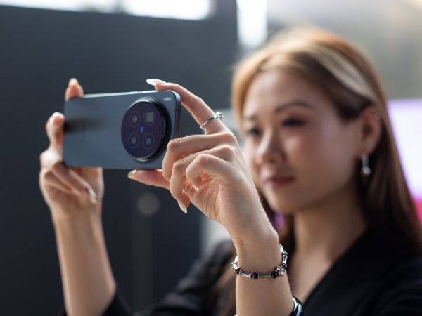 image of vivo X300 Series Launches in Malaysia, Redefining Flagship Experience with 200MP ZEISS Telephoto and OriginOS 6 - HelloExpress - 1