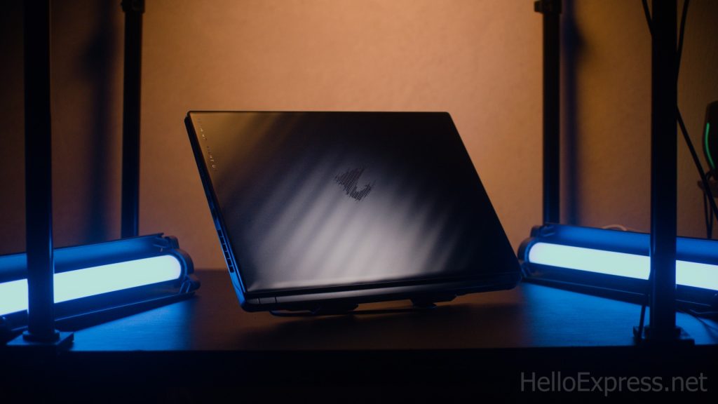 image of The Flagship: The GIGABYTE Aorus Master 16 Laptop Review - HelloExpress - 2