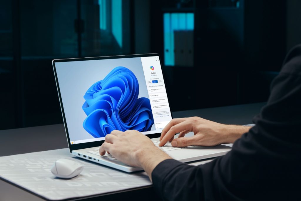 image of ASUS ROG at CES 2026: Commemorating Two Decades of Pioneering Gaming Innovations - HelloExpress - 11