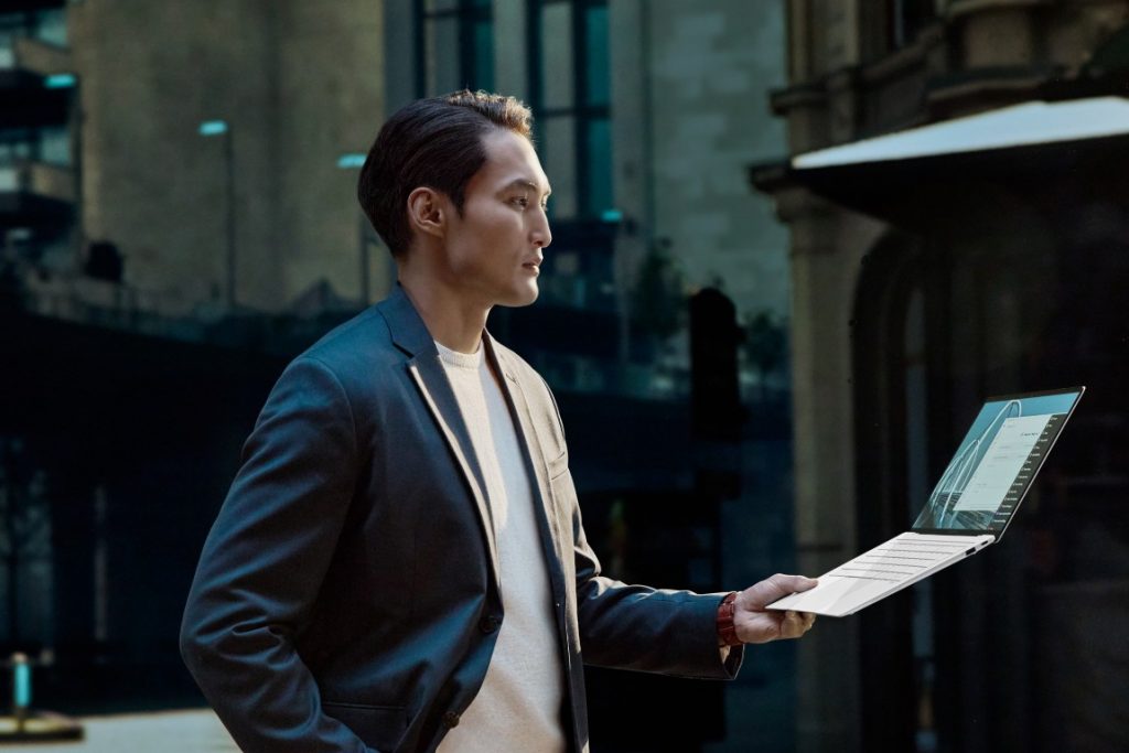 ASUS Reshapes the AI Era: "Always Incredible" Innovation Redefines Laptops and Workspace at CES 2026 16 image of ASUS Reshapes the AI Era: "Always Incredible" Innovation Redefines Laptops and Workspace at CES 2026 - HelloExpress - 16