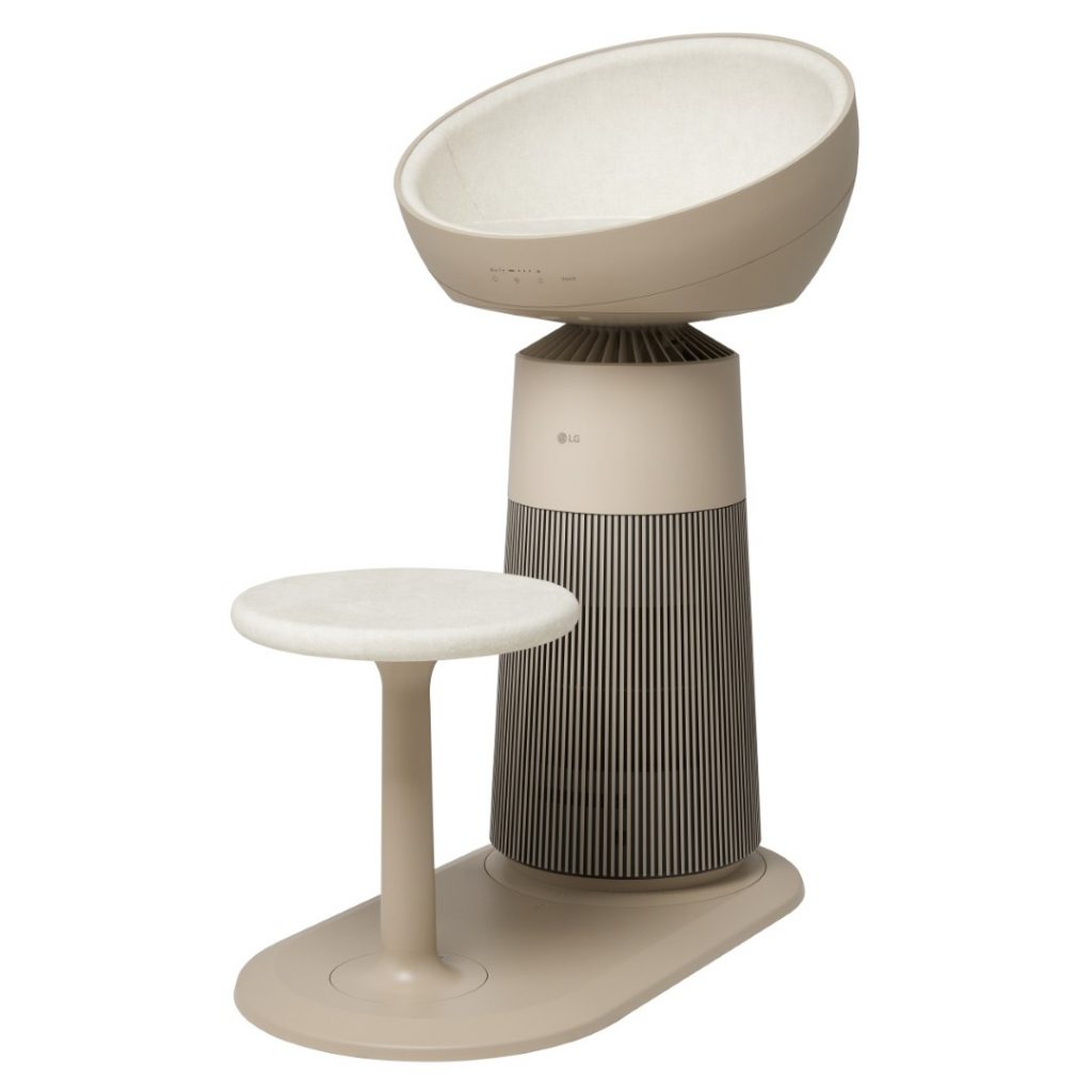 image of LG Electronics Malaysia Debuts LG PuriCare™ AeroCatTower: A Feline-Specific Air Purification Revolution - HelloExpress - 4