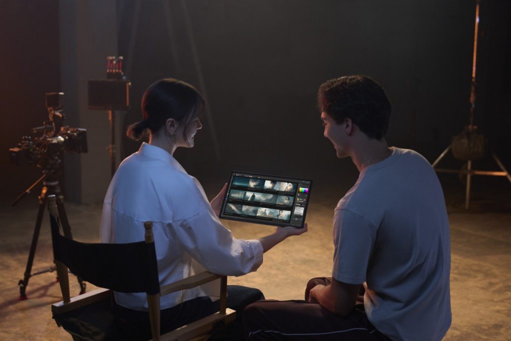 ASUS Reshapes the AI Era: "Always Incredible" Innovation Redefines Laptops and Workspace at CES 2026 13 image of ASUS Reshapes the AI Era: "Always Incredible" Innovation Redefines Laptops and Workspace at CES 2026 - HelloExpress - 13