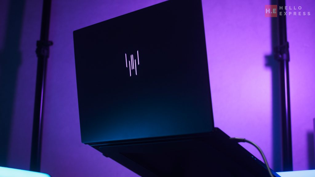 image of Predator Triton 14 AI Review: A Hybrid Powerhouse for Gamers and Creators - HelloExpress - 2