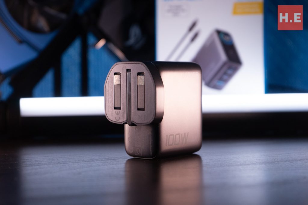 Anker Nano Smart Display Charger 100W review-5