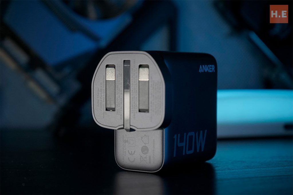 Anker Charger 140W (B2697) Quick Review — charge more, charge faster 3 Anker Charger 140W folding plug Review