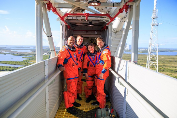 image of NASA Targets March 6 for Artemis 2 Launch - First Crewed Moon Mission in 50+ Years - HelloExpress - 2