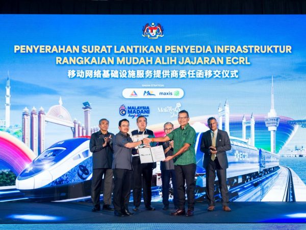 image of Maxis Appointed as Preferred Telco Partner for 665km ECRL in 10-Year Deal - HelloExpress - 7