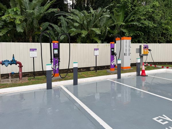 image of Gentari Activates 200kW DC Fast Charger at Petronas Penchala Link - HelloExpress - 7